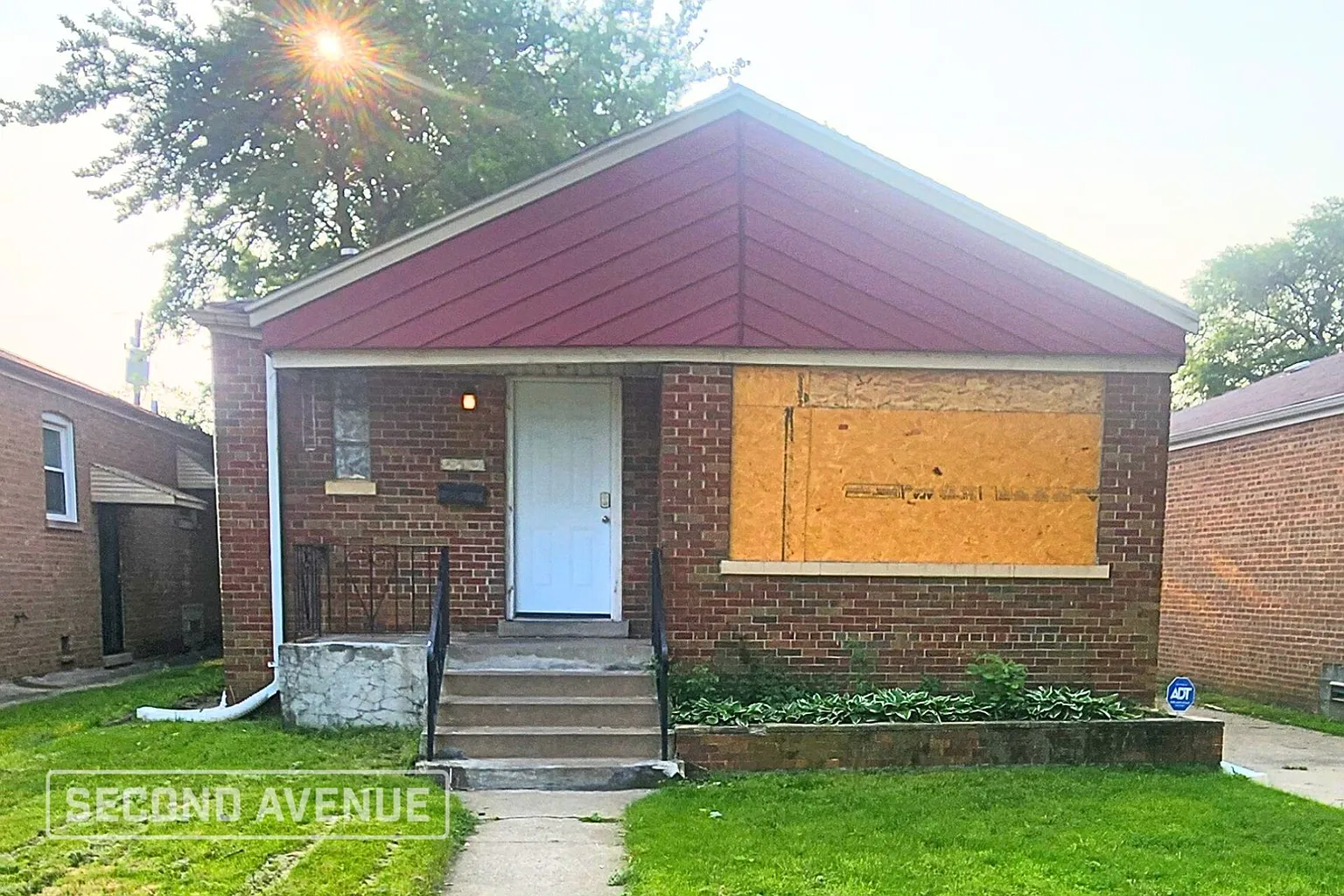 12539 S Stewart Ave photo 1