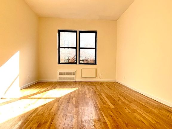 5th image of 527 E 88th St APT 3B
