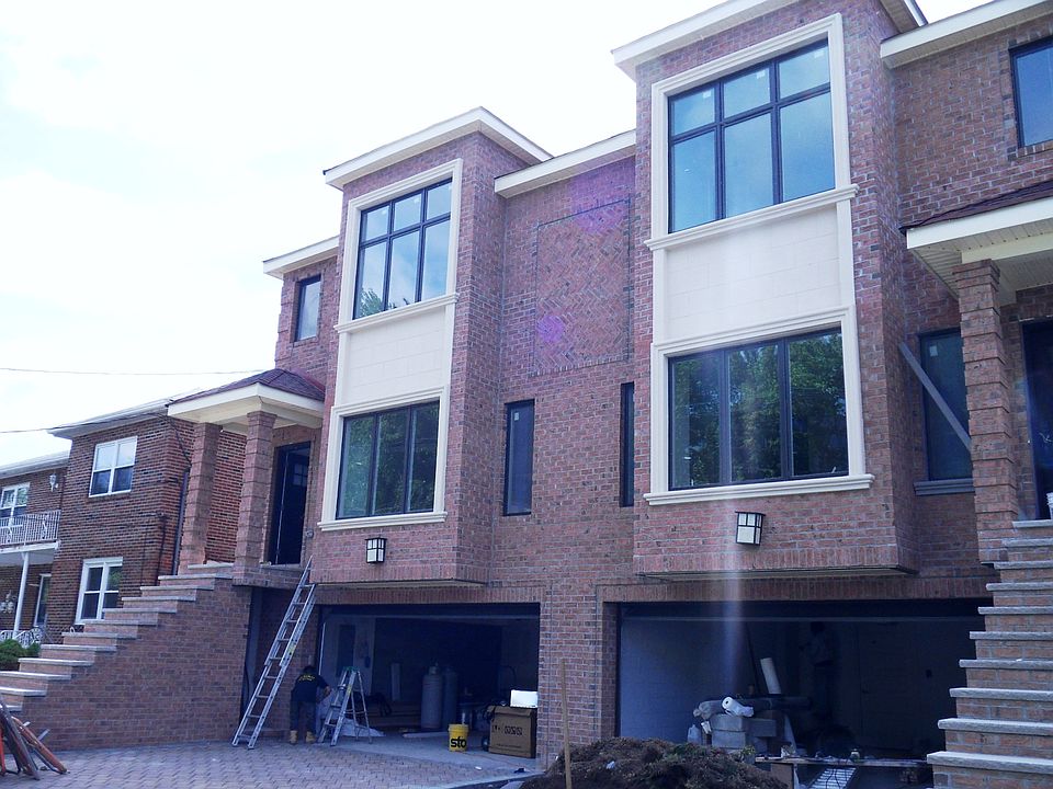 1st image of 2202 Linwood Ave #1