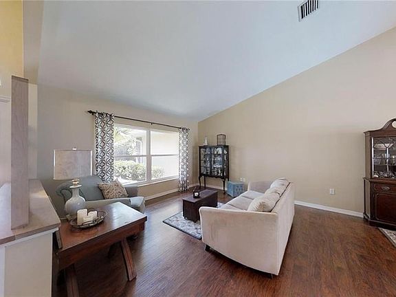 2nd image of 6225 N Misty Oak Ter