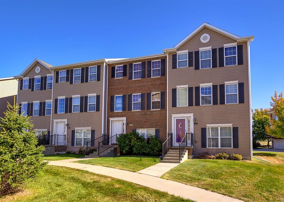 1st image of 4524 NE McDougal Ln #1