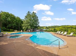 3110 Chestnut St #316, Chaska, MN 55318