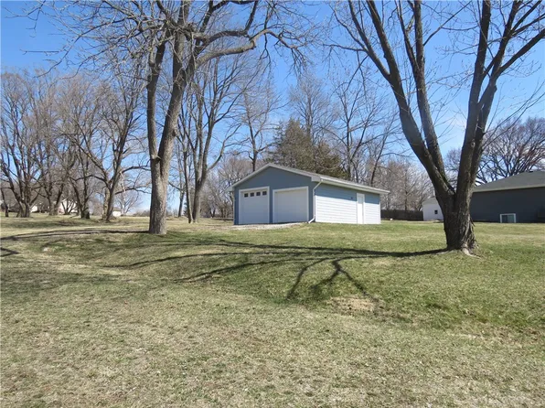 501 Maple St, De Soto, IA 50069