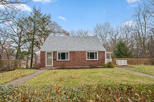 250 Clifford Ave Photo 1