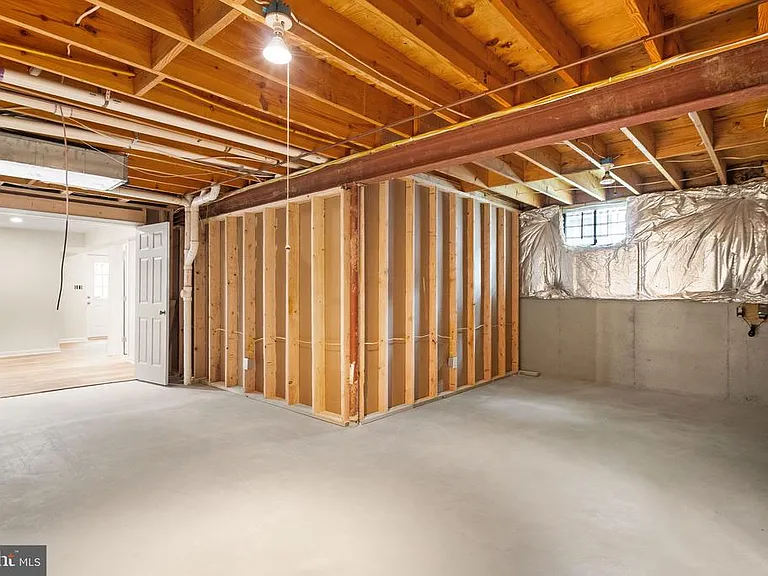 13647 S Springs Dr — Photo 59