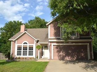 21814 S Roosevelt St, Spring Hill, KS 66083