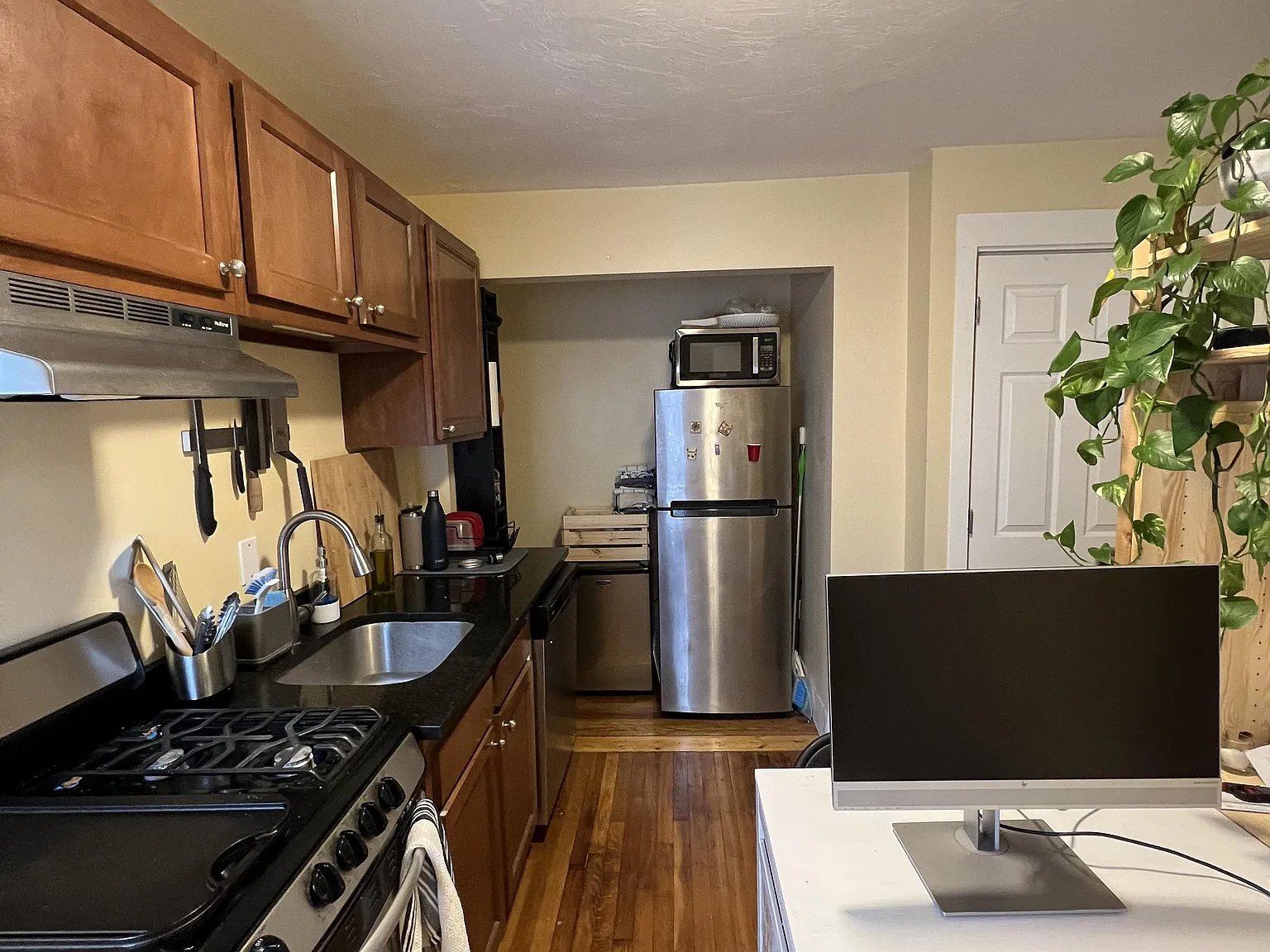1 bed, $2,350 — Photo 3
