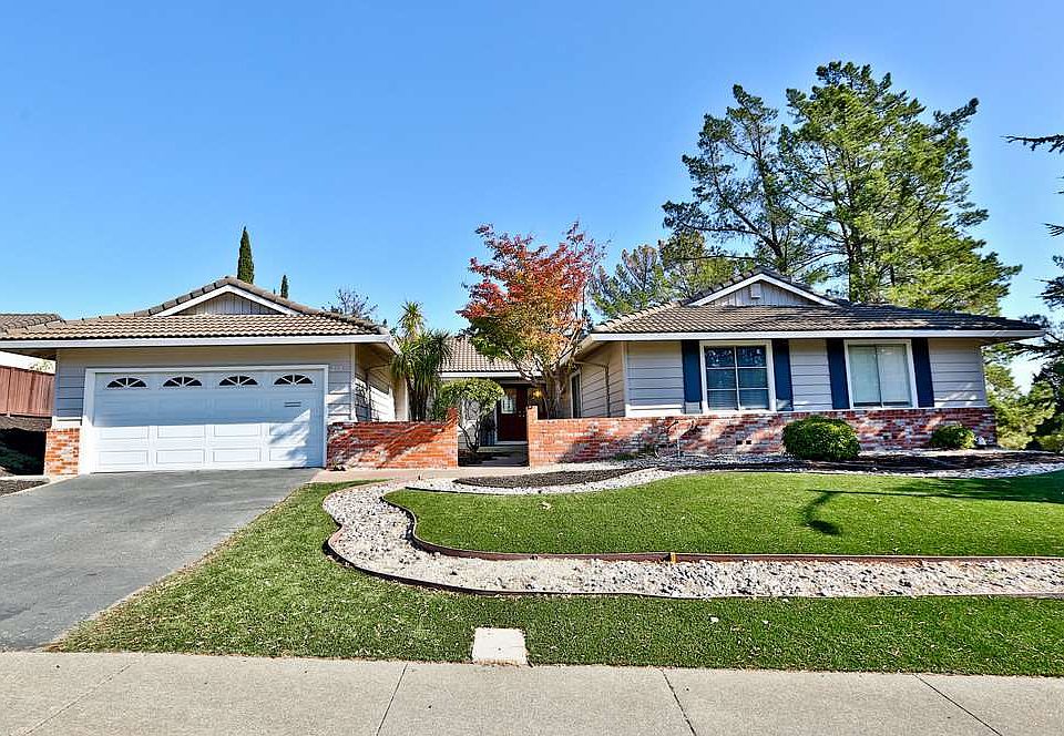 1st image of 279 Calle La Mesa