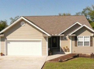 126 Flagstone Way Dr, Clinton, TN 37716