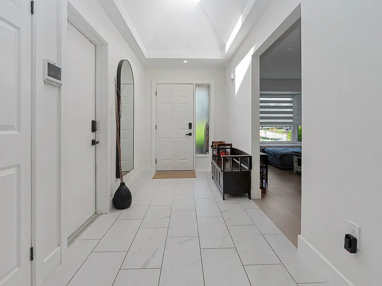 145 Shirley Ave — Photo 3