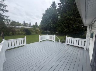 6733 Kinne Rd, Syracuse, NY 13214