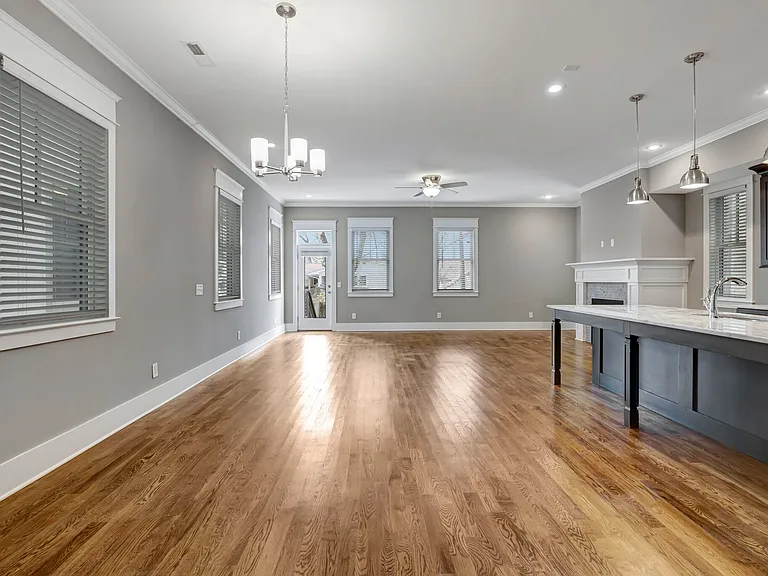 106B Lafayette Ct — Photo 37