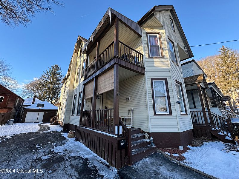 2nd image of 44 Bayard Street