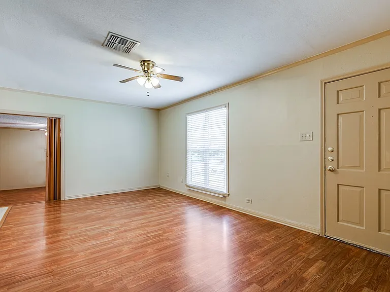 322 Byrnes Dr — Photo 13