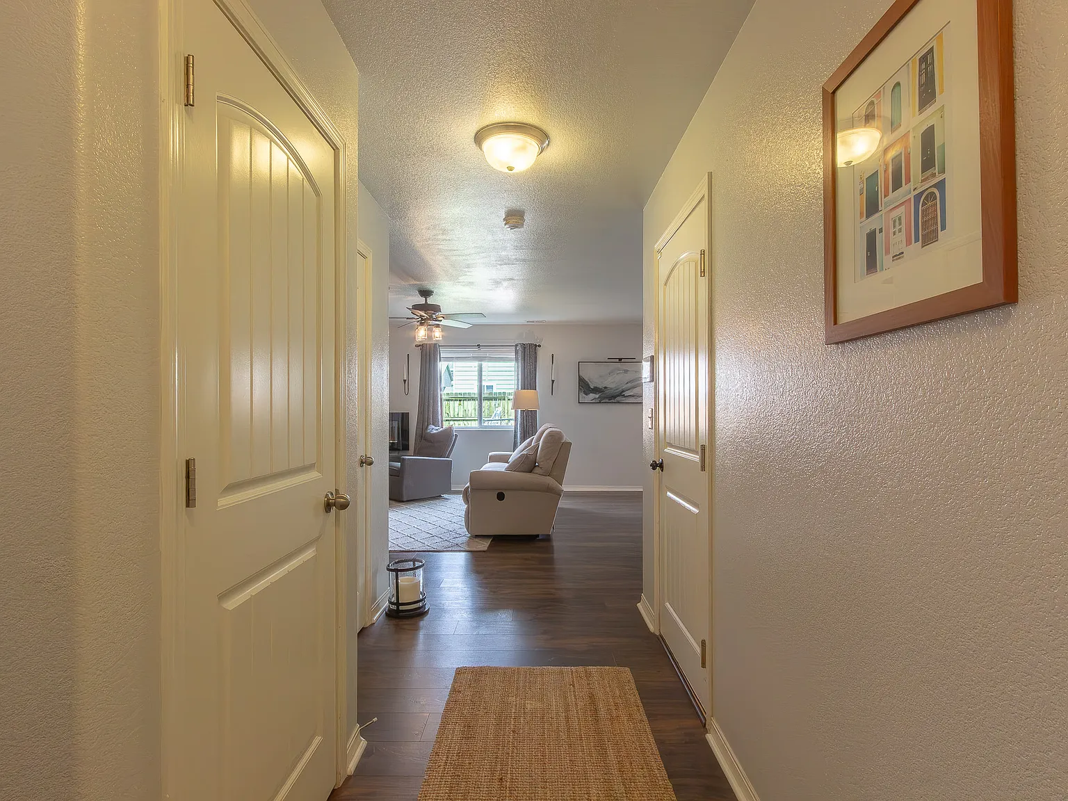 3 bed, 1811 sqft, $2,400 — Photo 4