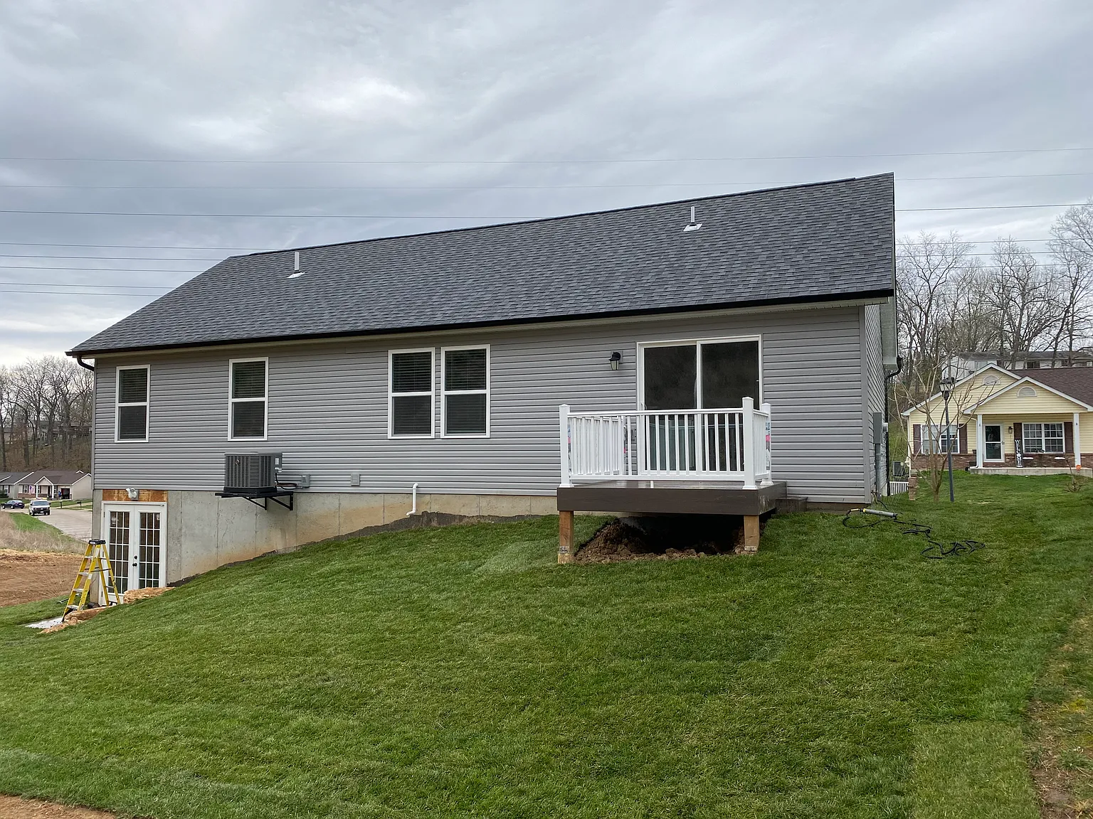 2 bed, 1200 sqft, $2,100 — Photo 2