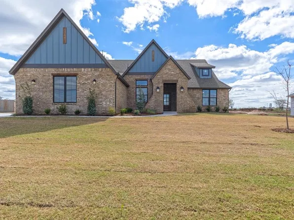 19481 Cashion Lakes Dr, Cashion, OK 73016