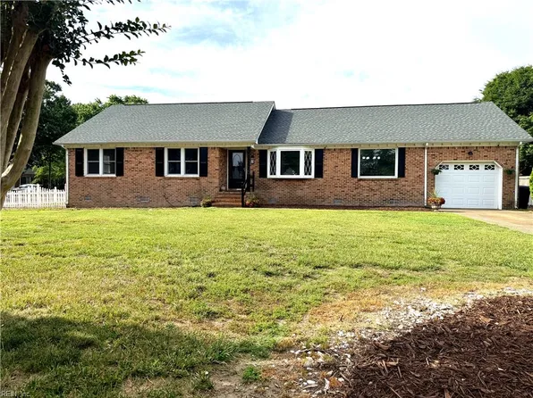 5304 Gale Dr, Virginia Beach, VA 23464