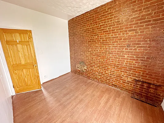 Rented by Brooklyn Property Group LLC | media 10
