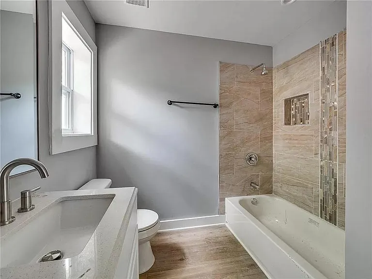 294 Booker St SW — Photo 9