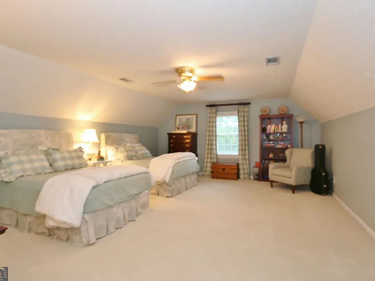 1001 Brownwood Rd — Photo 17