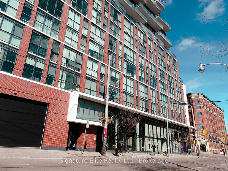 318 King St E #521 — Photo 11