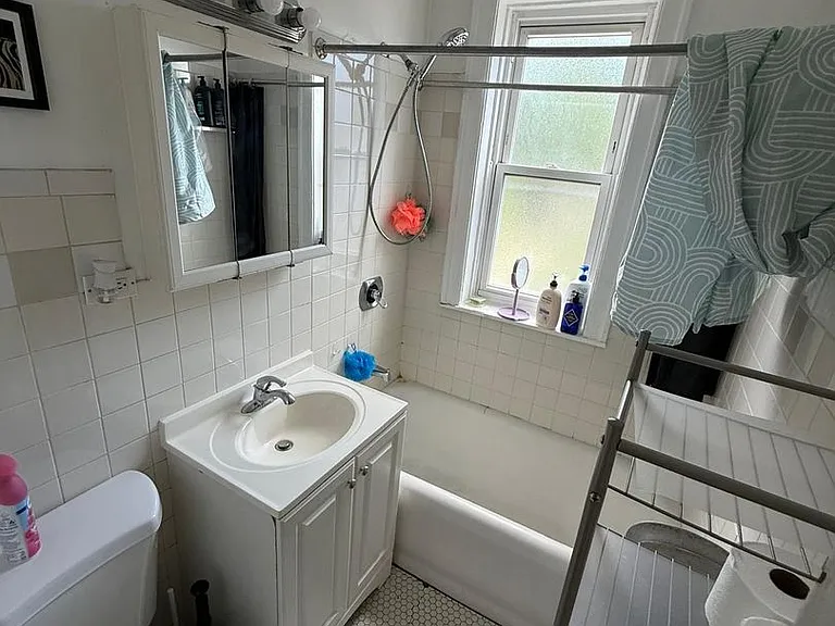4407 N Kenneth — Photo 32