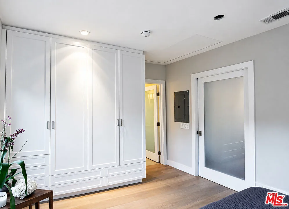 1 bed, 1.0 bath, 600 sqft, $3,800 — Photo 2