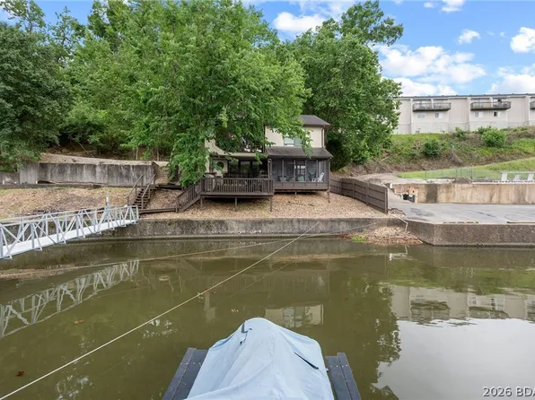 900 Old Toy Ln, Osage Beach, MO 65065