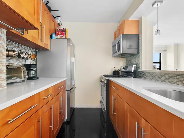 37-31 73rd Street image 4 of 13