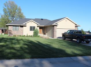 2427 Whitlow Ave, Auburn, NE 68305