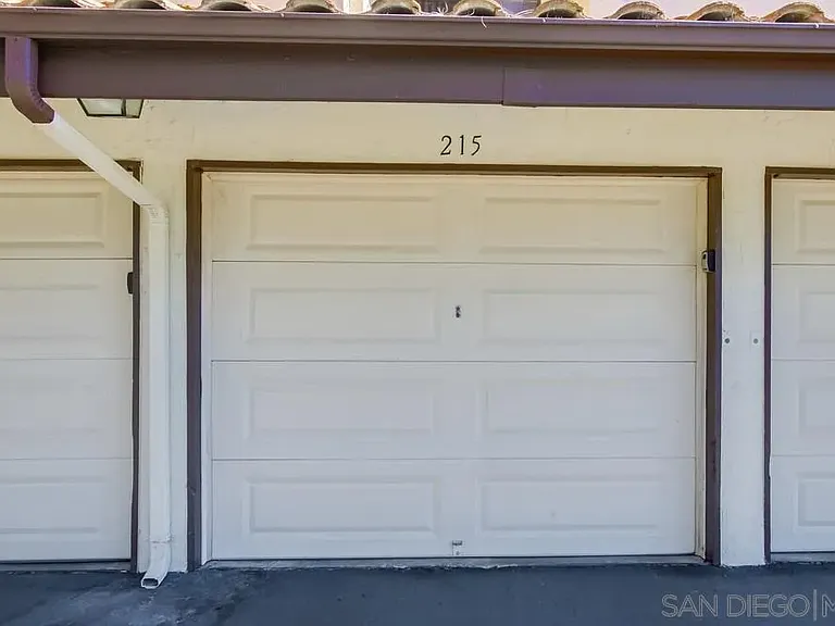 17617 Pomerado Rd #215 — Photo 37