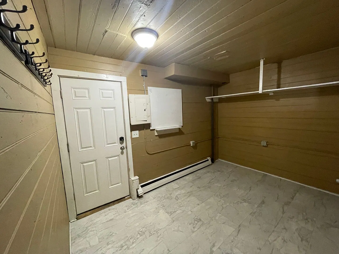 2BR/1BA available Now!! — Photo 3