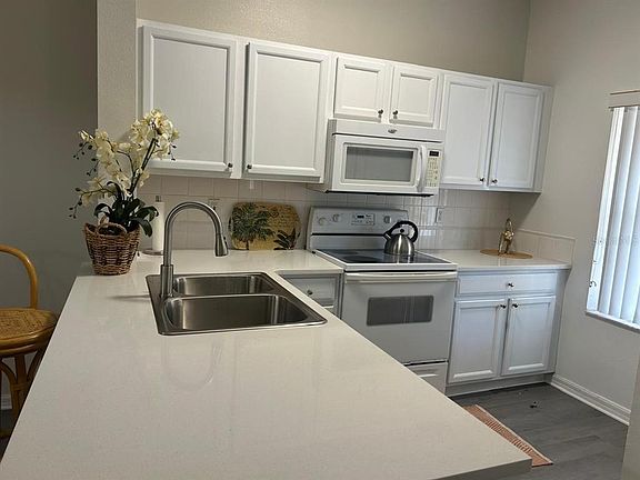 5th image of 1119 Park Ridge Cir