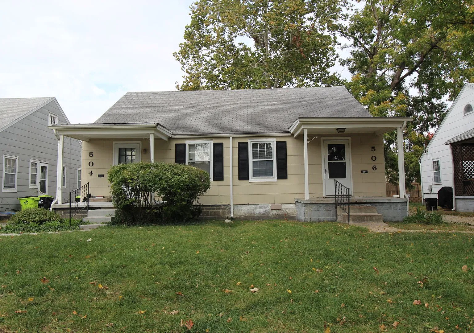 One Bedroom Duplex in North Kansas City — Photo 1