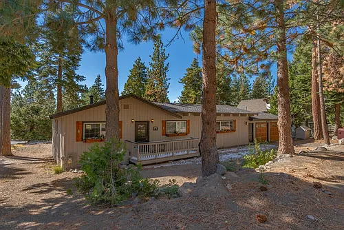 3130 Fabian Way Photo 1 3130 Fabian Way Photo 1