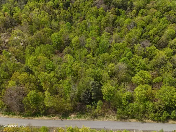 212 Wright Way, Nicholson, PA 18446