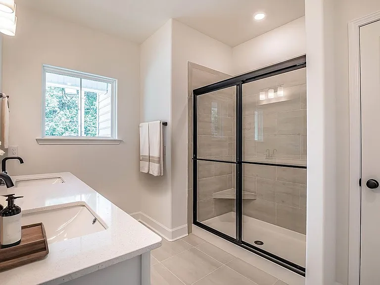 246 Weathersbee St — Photo 3