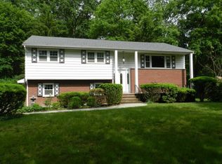 33 Sagamore Rd, Parsippany, NJ 07054