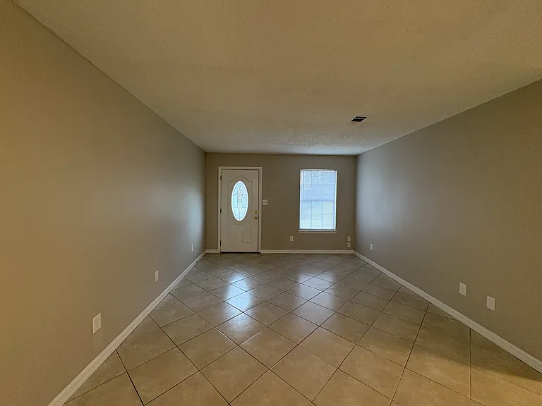 3354 La Leyenda Ct — Photo 2