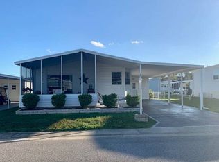 5928 Utopia Dr, Zephyrhills, FL 33540