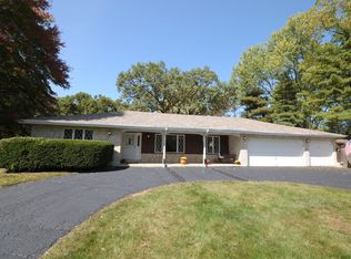 0S520 River Glen Rd, West Chicago, IL 60185