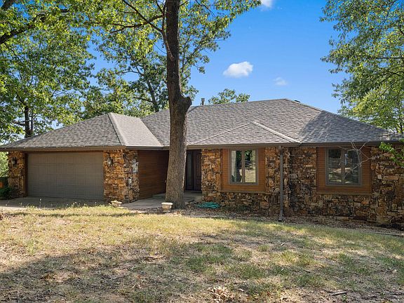 4th image of 39 White Oak Estates Road