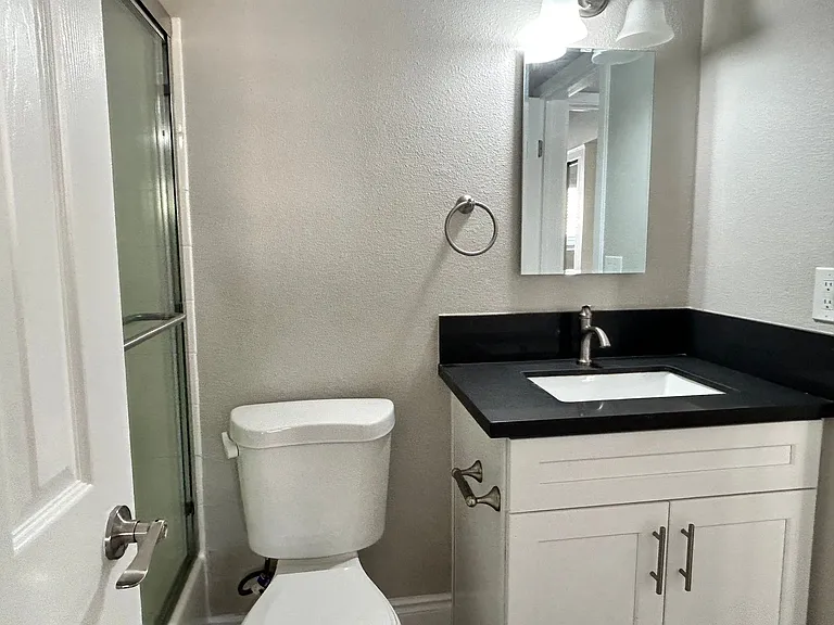 Palm View Apartments in Azusa — Photo 14