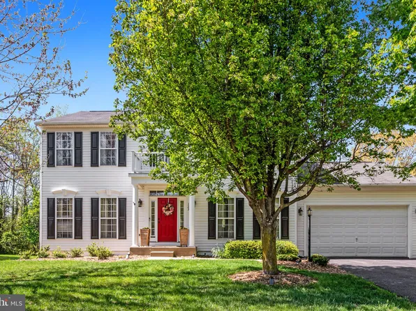 123 Hunton Dr, Fredericksburg, VA 22405