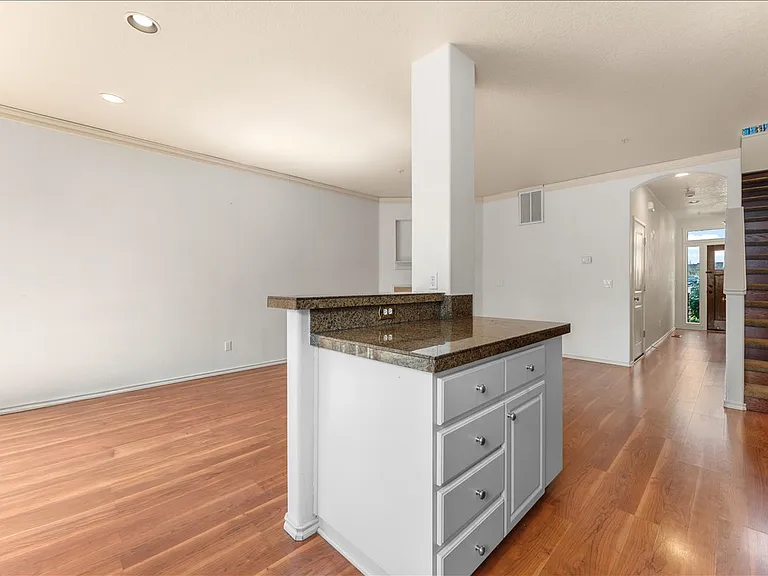 16056 NW Centine Ln — Photo 7