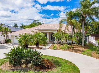 413 Shore Rd, Venice, FL 34285
