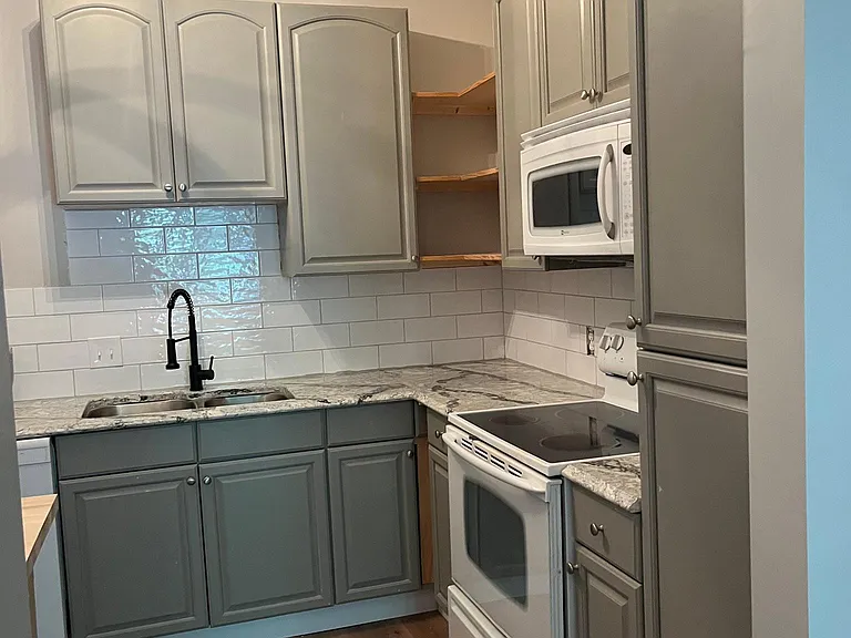 1116 Rutger St #B — Photo 6