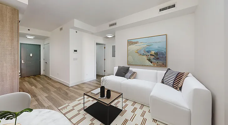 Rented by Bond New York | media 2