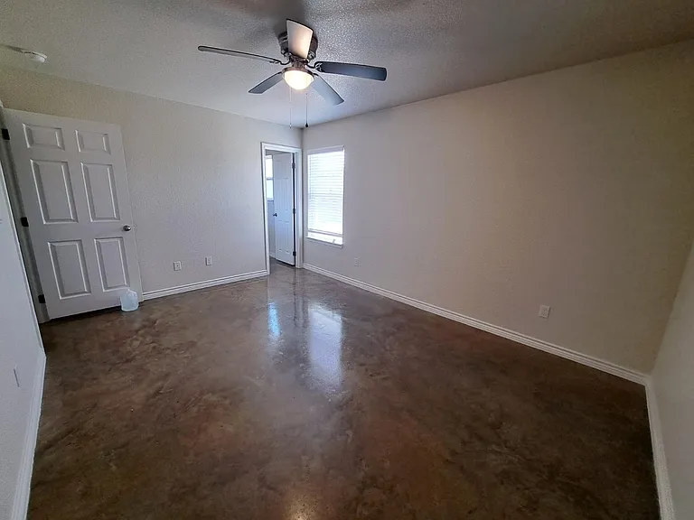 1403 Mulford St #A — Photo 12